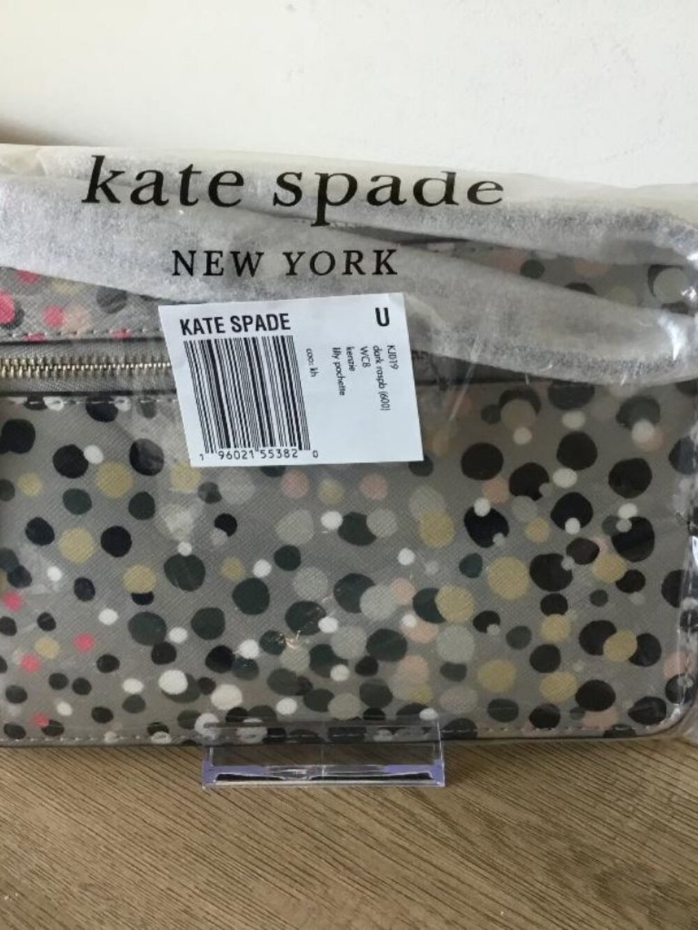 Kate Spade Shore Street Soiree Dot Grey Multi-Colored Wristlet NWT $178 - Picture 6 of 6